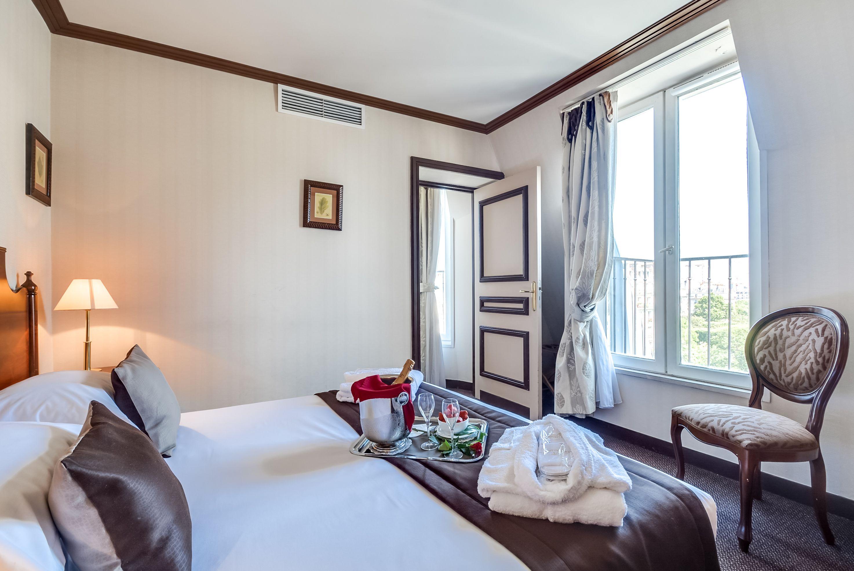 Montparnasse Hotel 4*