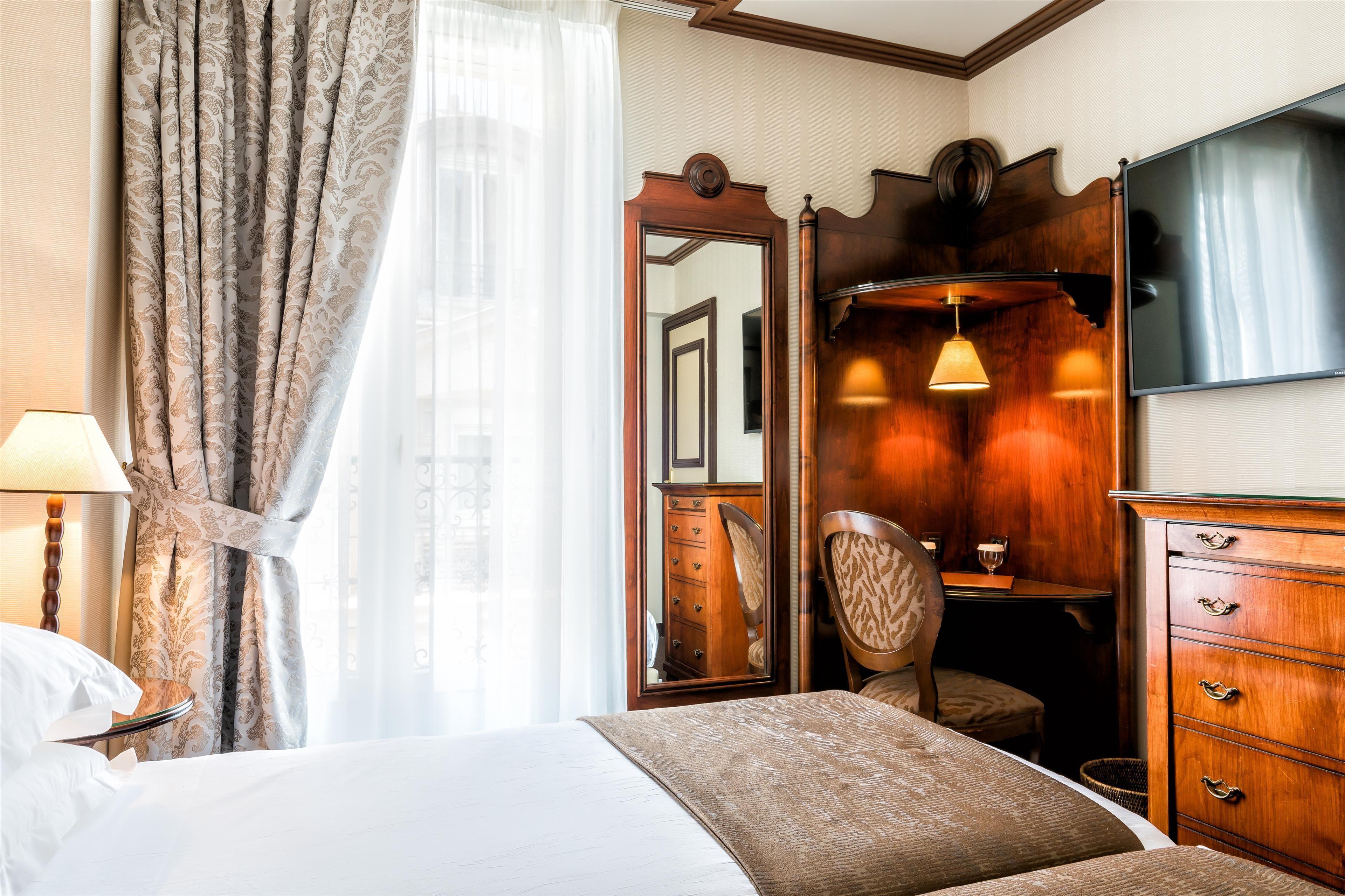 Hotel Montparnasse 4*