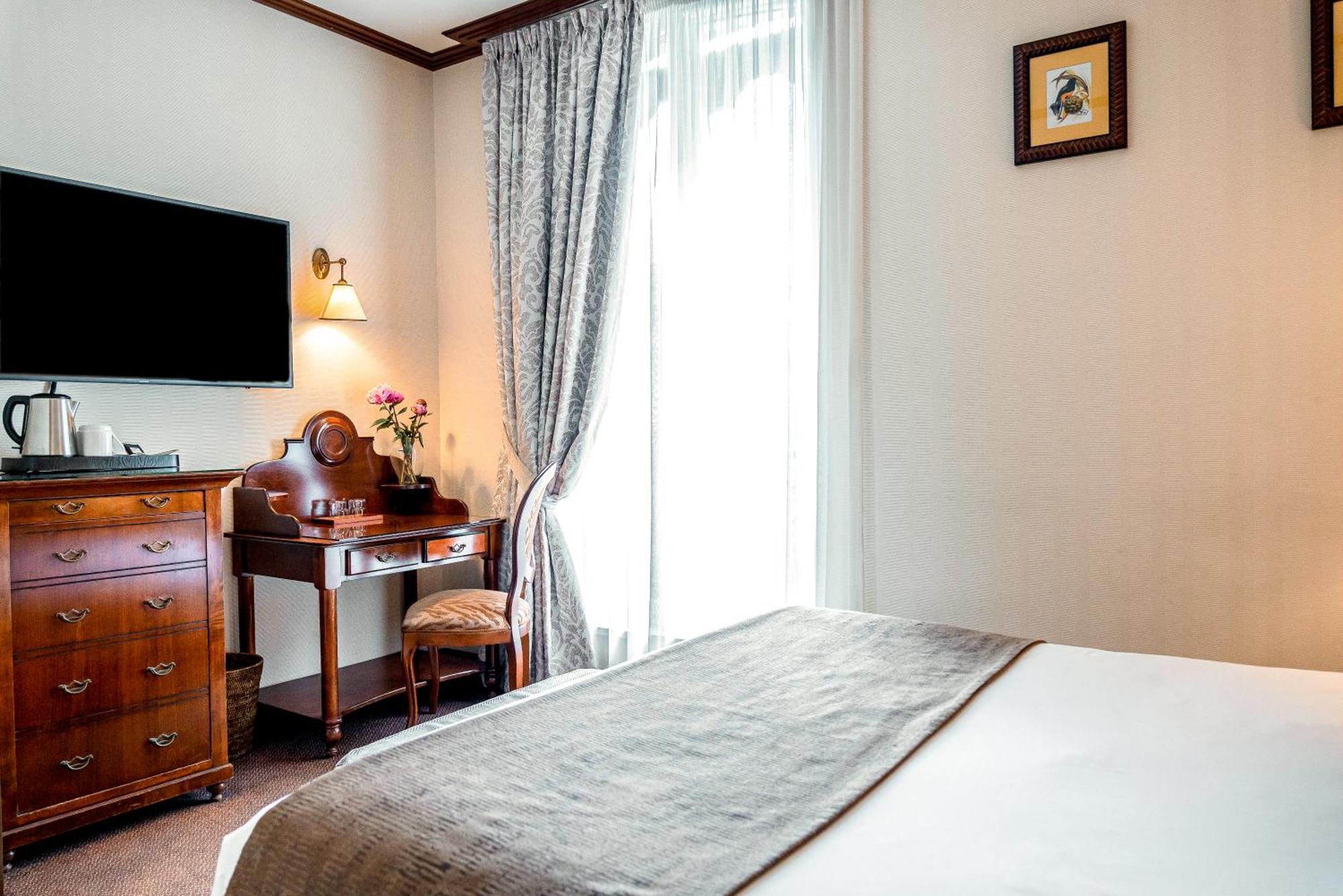 Montparnasse 4* Paris