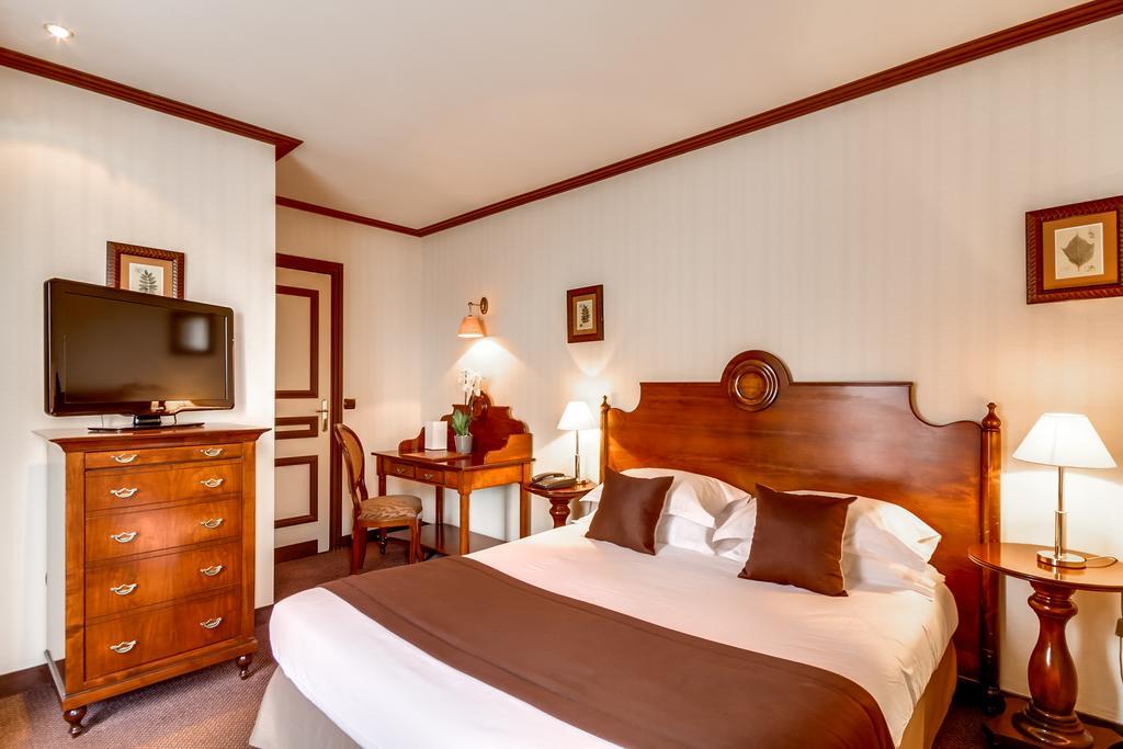 Hotel Montparnasse 4*