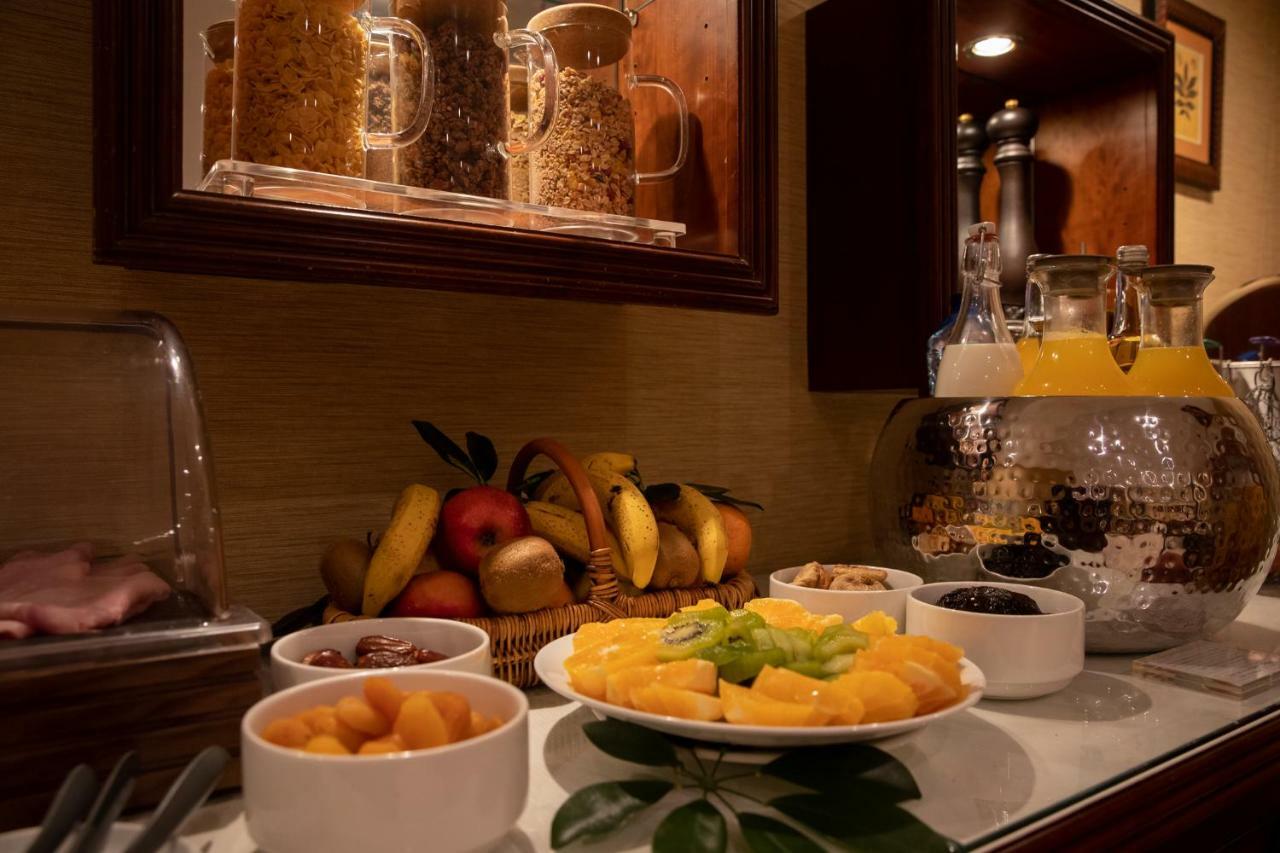 Montparnasse Hotel 4*